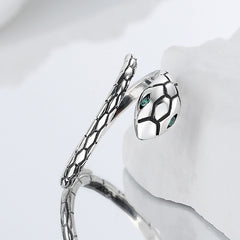 925 Sterling Silver Green Snake Eye Ring Can Be Worn By Men And Women